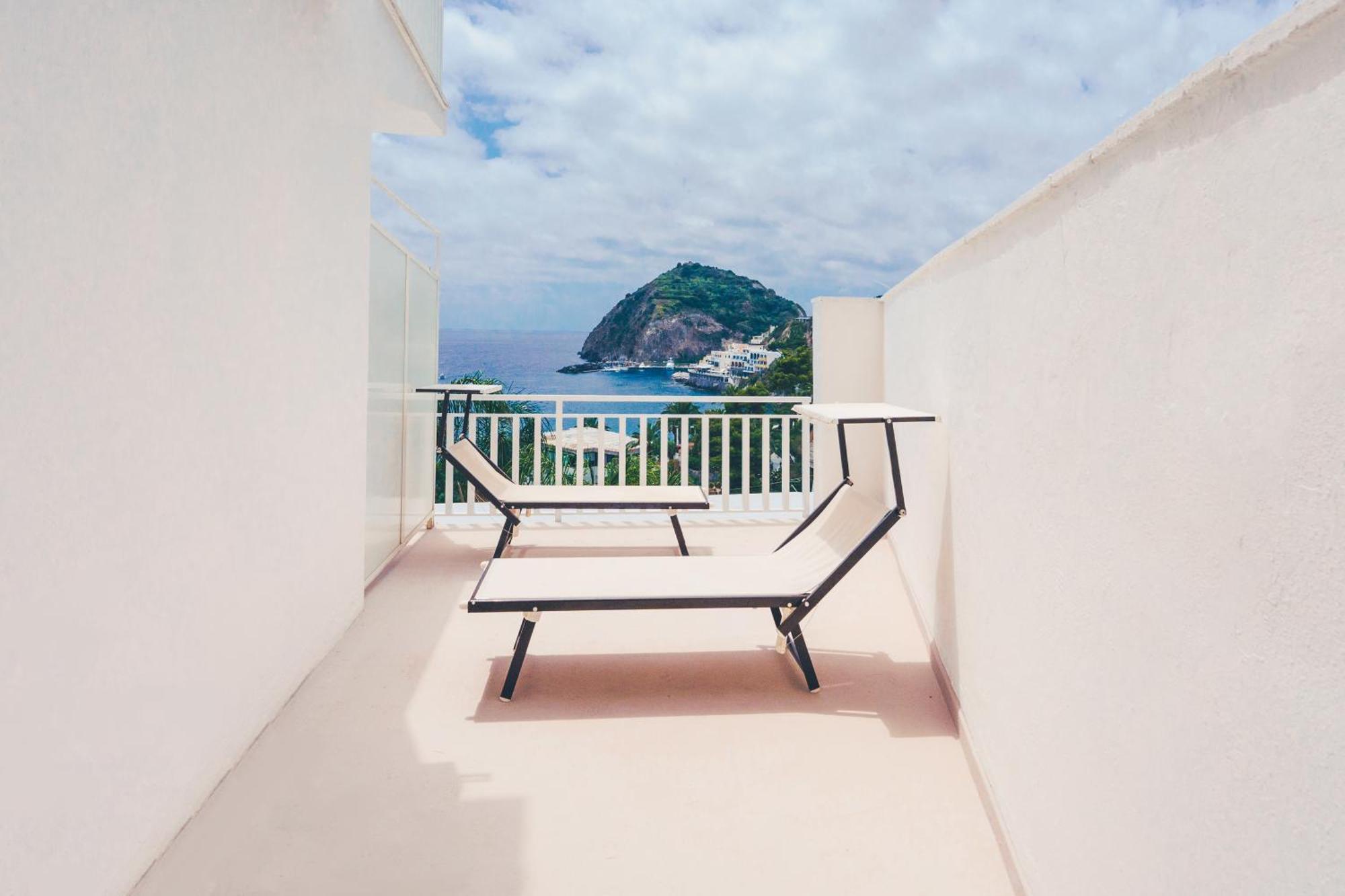 Hotel Ferdinando Beach & Thermal Spa Sant'Angelo  المظهر الخارجي الصورة