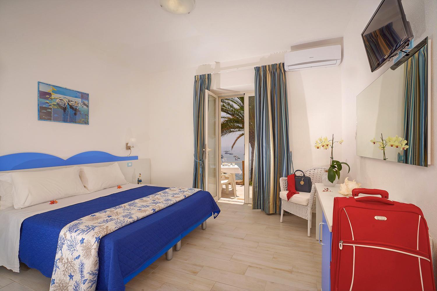 Hotel Ferdinando Beach & Thermal Spa Sant'Angelo  المظهر الخارجي الصورة